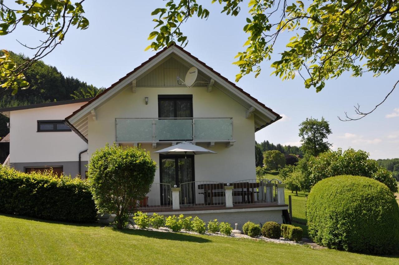 Das Ferienhaus Attersee エクステリア 写真